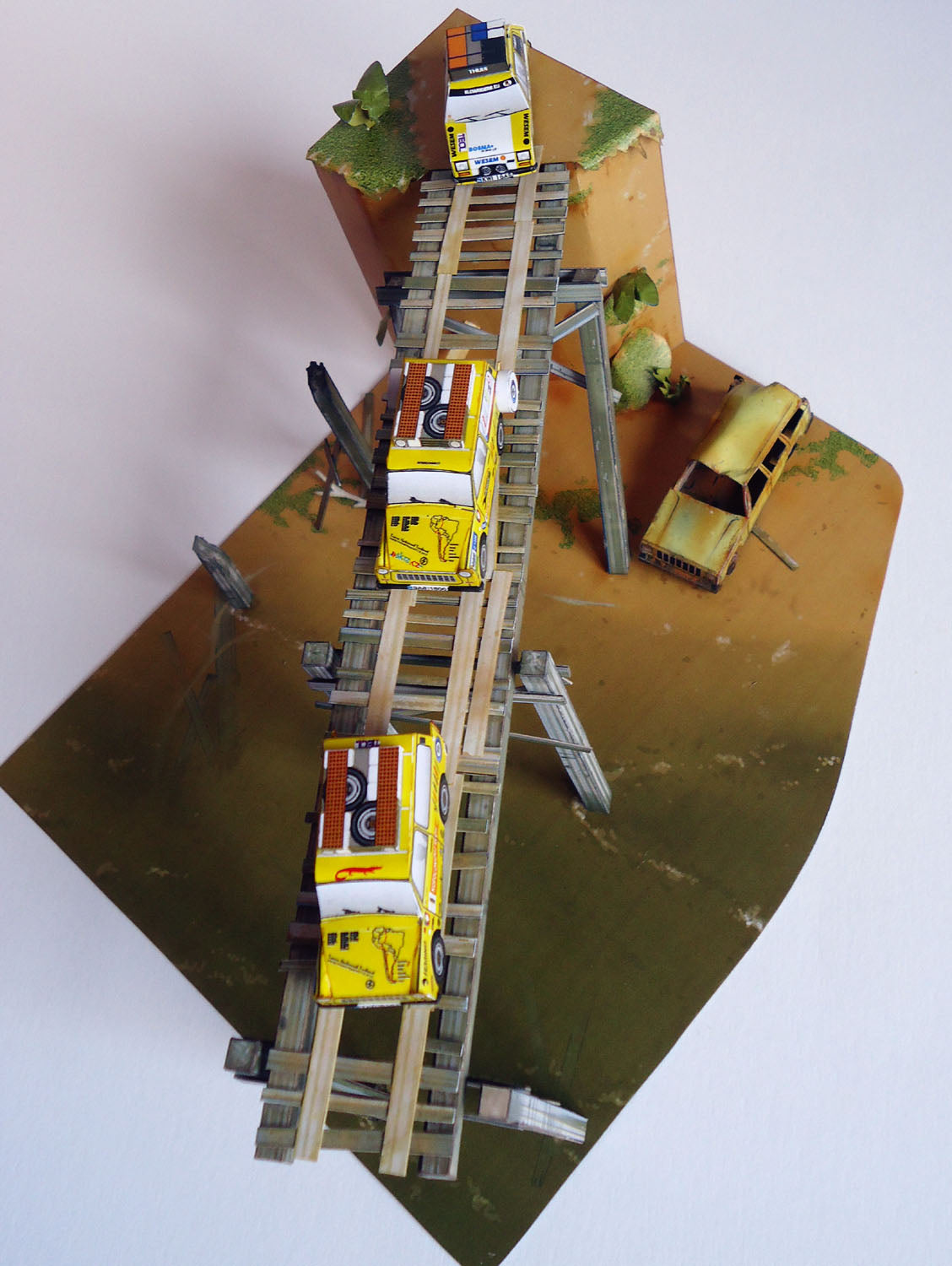 Diorama Trabants south America