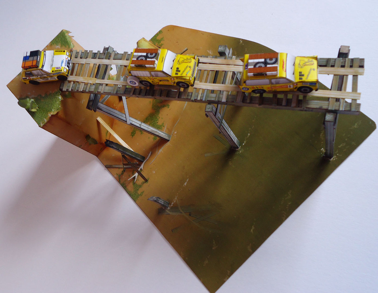 Diorama Trabants south America