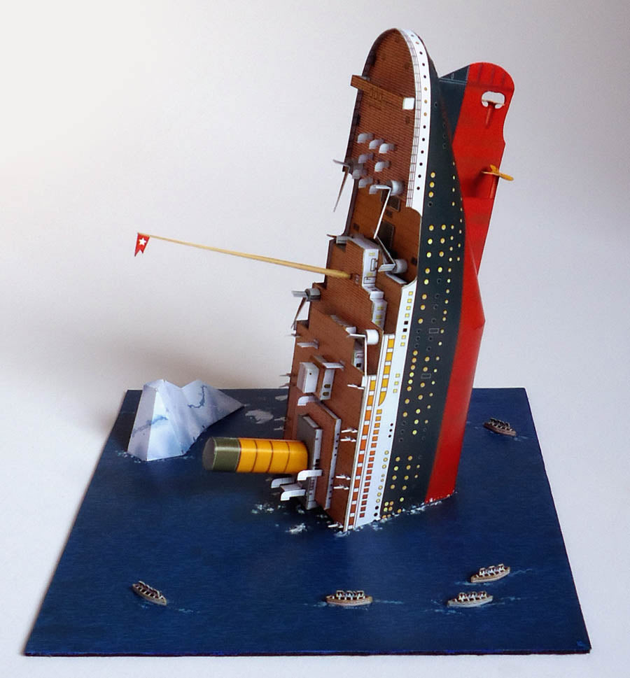 Diorama Sinking Titanic